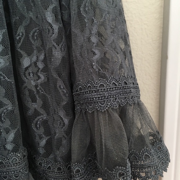 Handmade net lace top - Picture 5 of 5